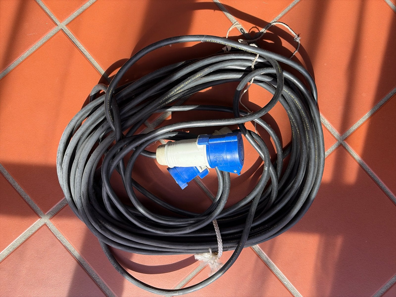 Verlengsnoer met CEE stekker - 230V, 16A, Ophalen of Verzenden, Gebruikt, Overige merken, Kabel of Snoer