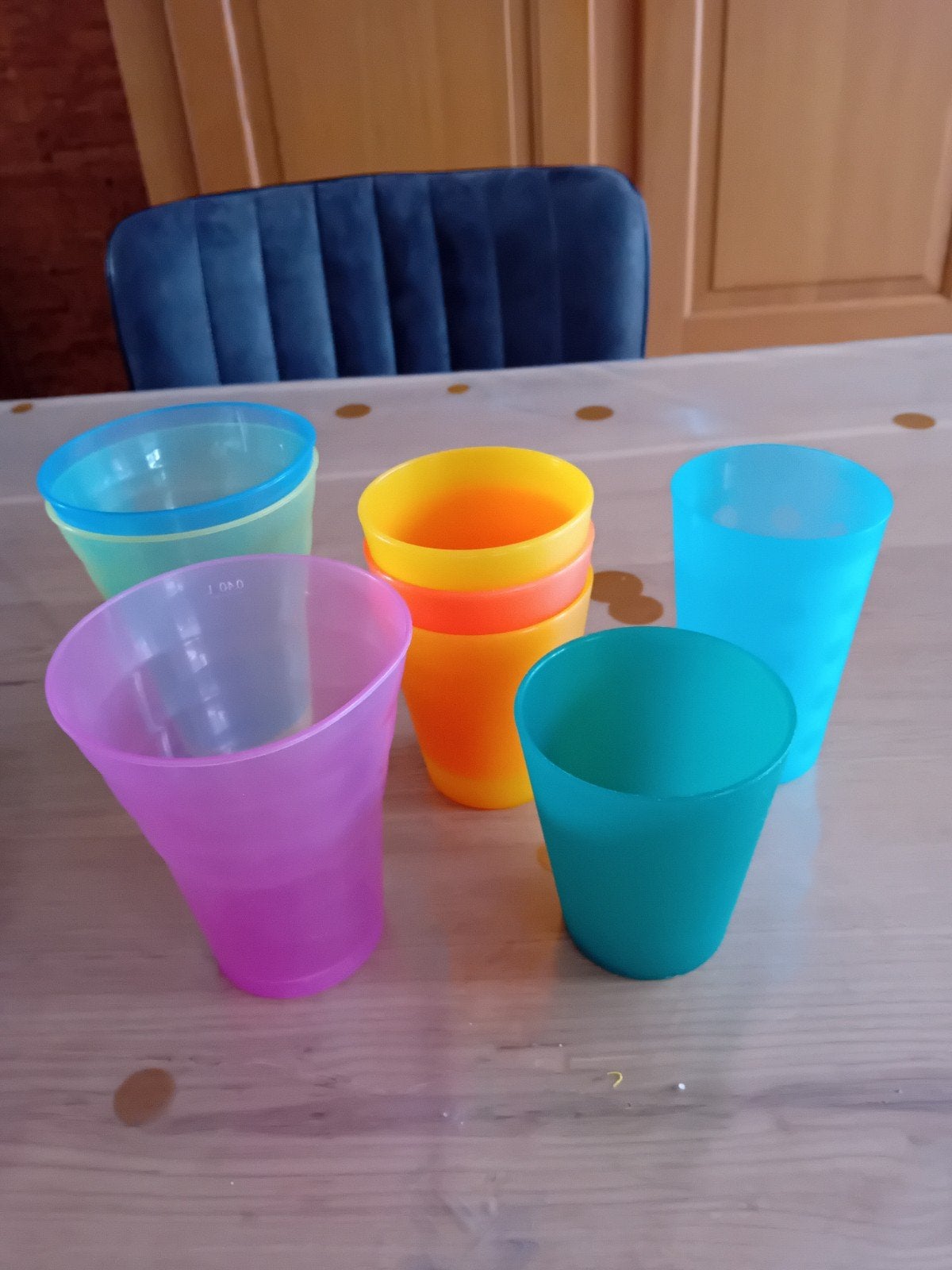 Set van 6 kleurrijke plastic bekers, Kunststof, Ophalen of Verzenden, Meerkleurig, Overige typen