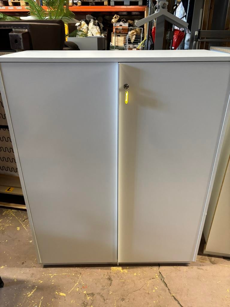 Nette archiefkasten/opbergkasten - 45x104x130H, 1025xe, Zo goed als nieuw, Re, 25 tot 50 cm