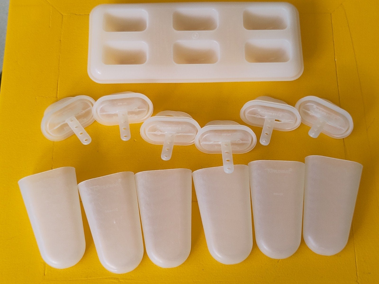 Tupperware IJsjesvormen - Set van 6 met houder, Geschikt voor vriezer, Gebruikt, Wit, Overige typen