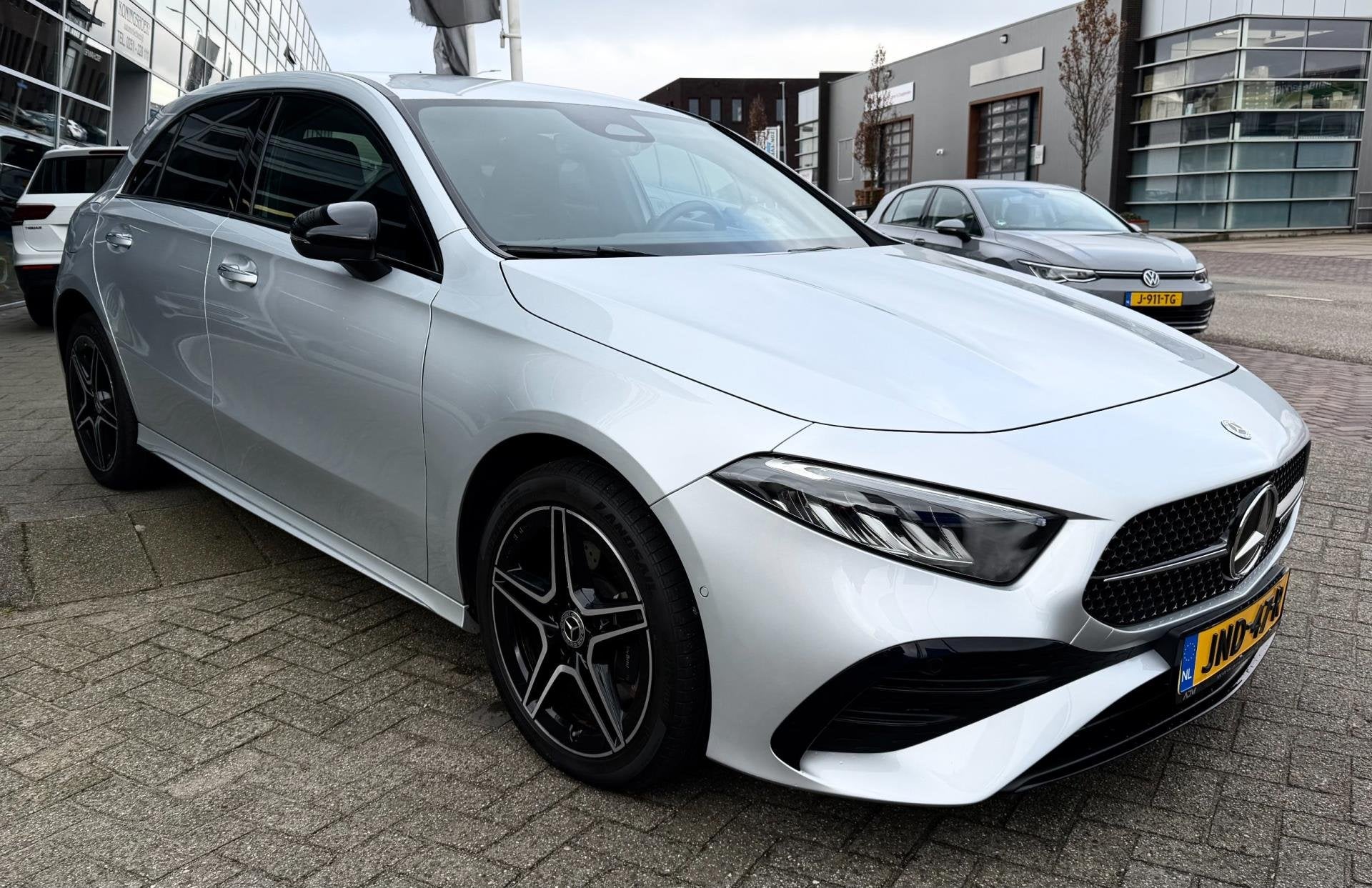 Mercedes-Benz A-klasse 250 e Star Edition AMG Line Plus | 20, Auto's, Gebruikt, Euro 6, 15 kWh, 163 pk