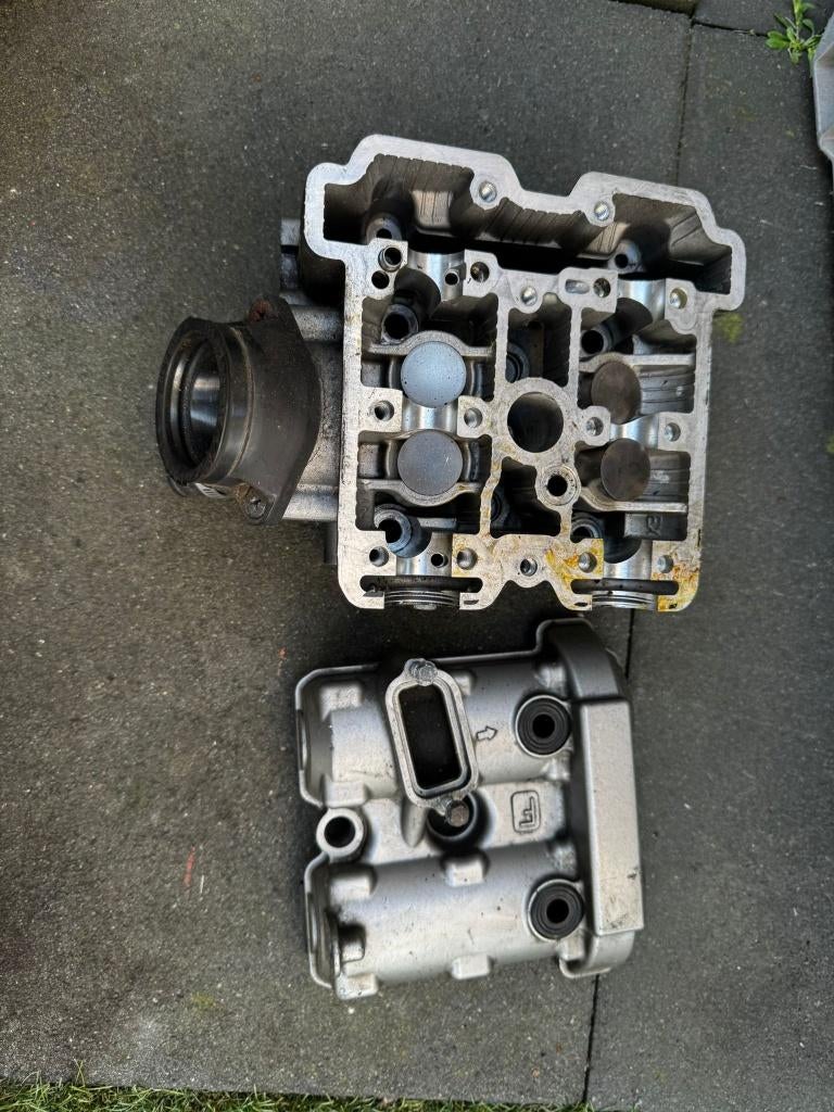 Suzuki SV650 2007 cilinderkoppen voor en achter, Motoren, Ophalen of Verzenden