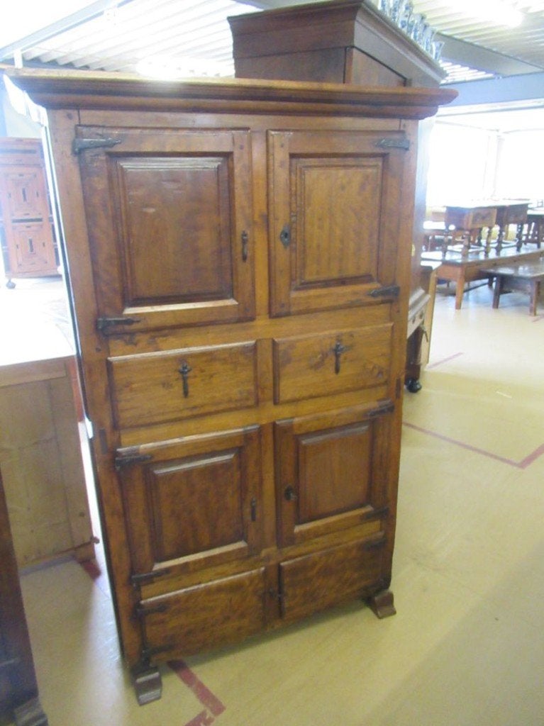 Oer 11825 ANTIEKE Spaanse voorraad kast, Antiek en Kunst, Ophalen