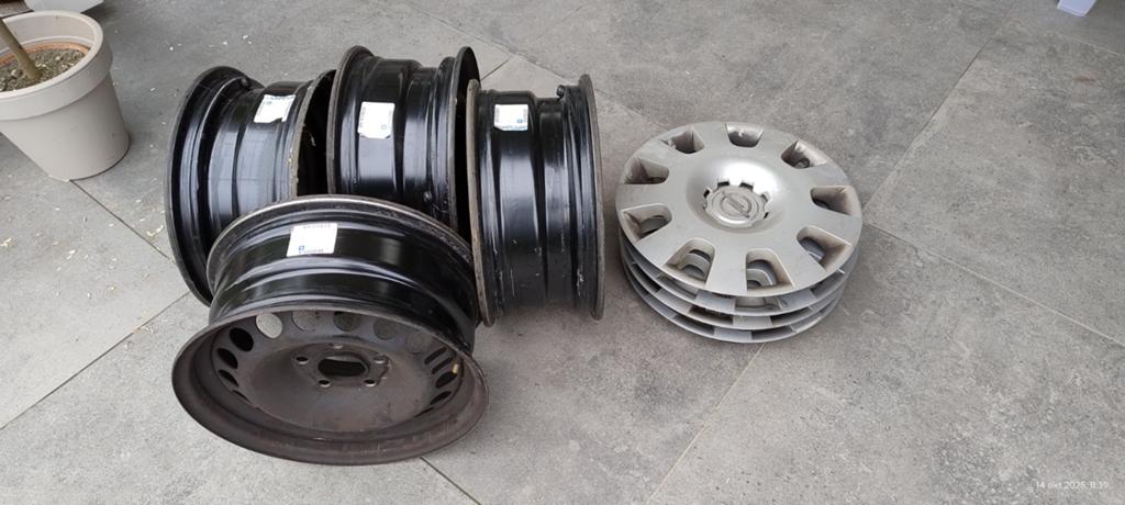 Opel Astra H/Corsa C Stalen Velgen 15 inch, Gebruikt, 15 inch, Velg(en), Personenwagen