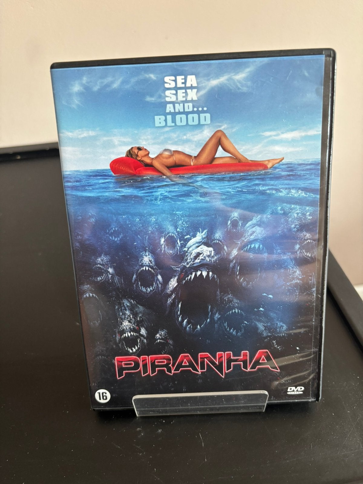 Piranha, Alle leeftijden, Ophalen of Verzenden, Zo goed als nieuw, Overige genres