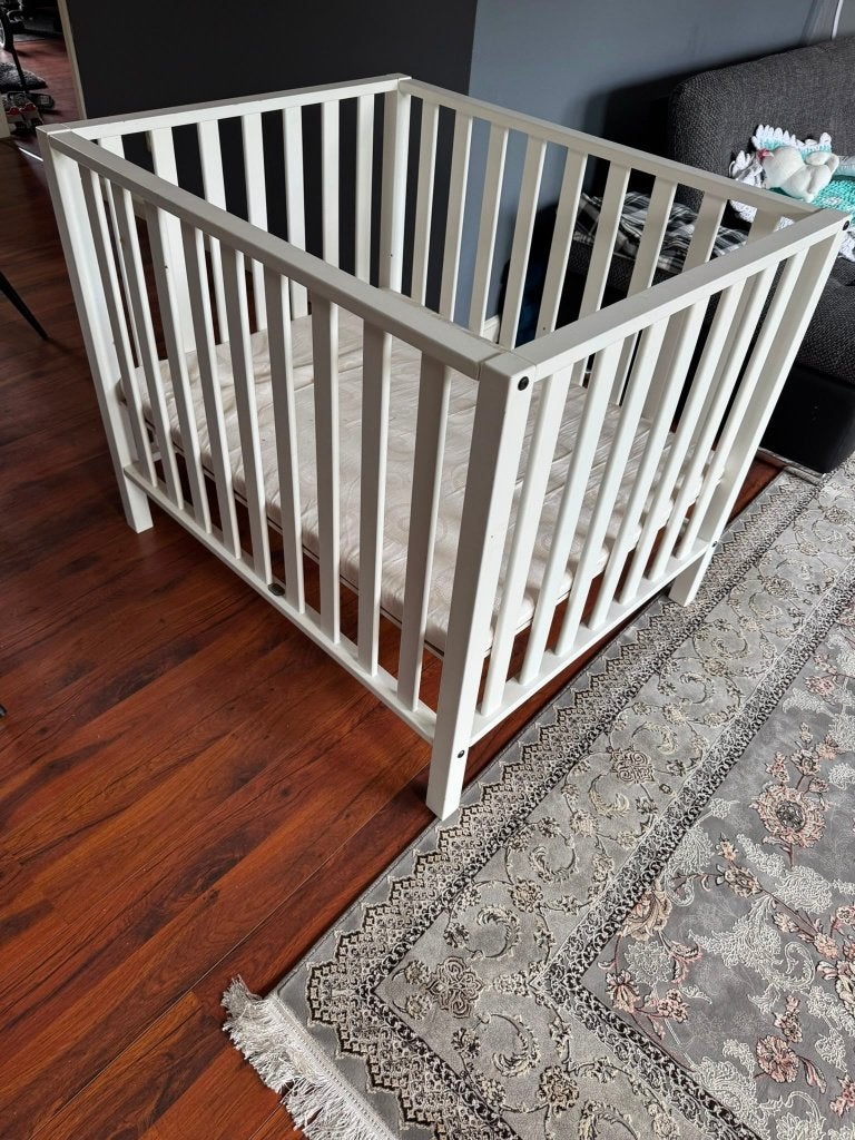 Babybed, Ophalen, Zo goed als nieuw, Ledikant