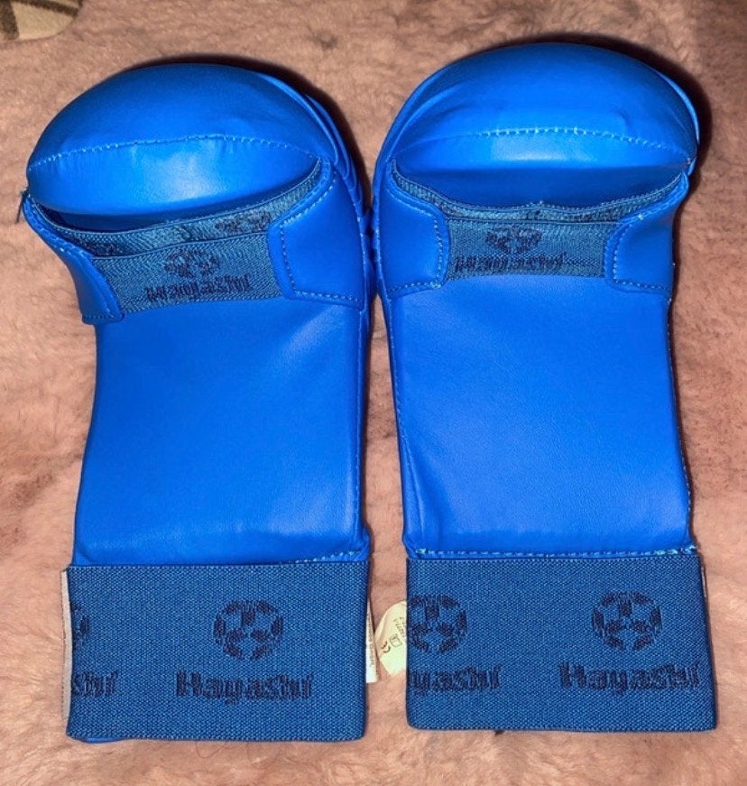 Hayashi WKF goedgekeurde karate handschoenen (blauw), Ophalen, Vechtsportbescherming, Nieuw, Maat M
