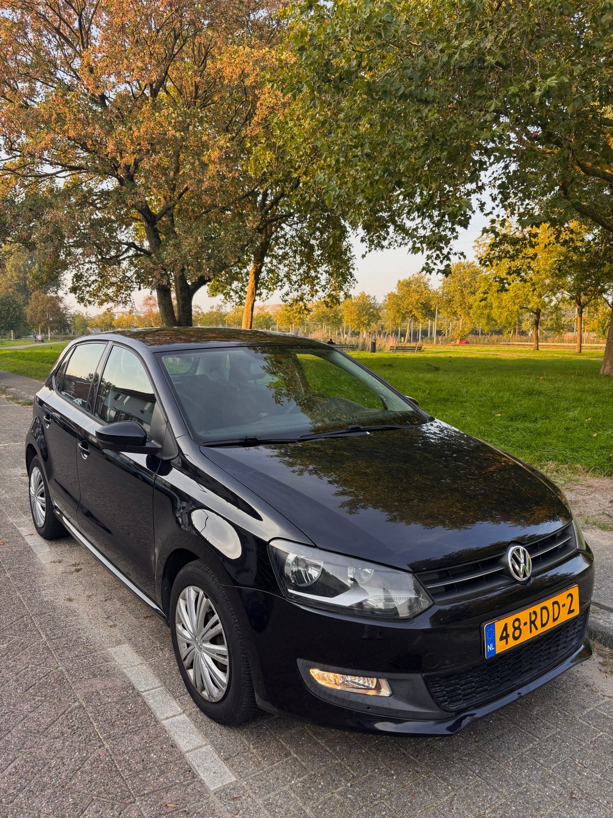Volkswagen Polo 1.2 TSI 77KW 2011 Zwart, Voorwielaandrijving, Stof, 40 €/maand, 4 cilinders