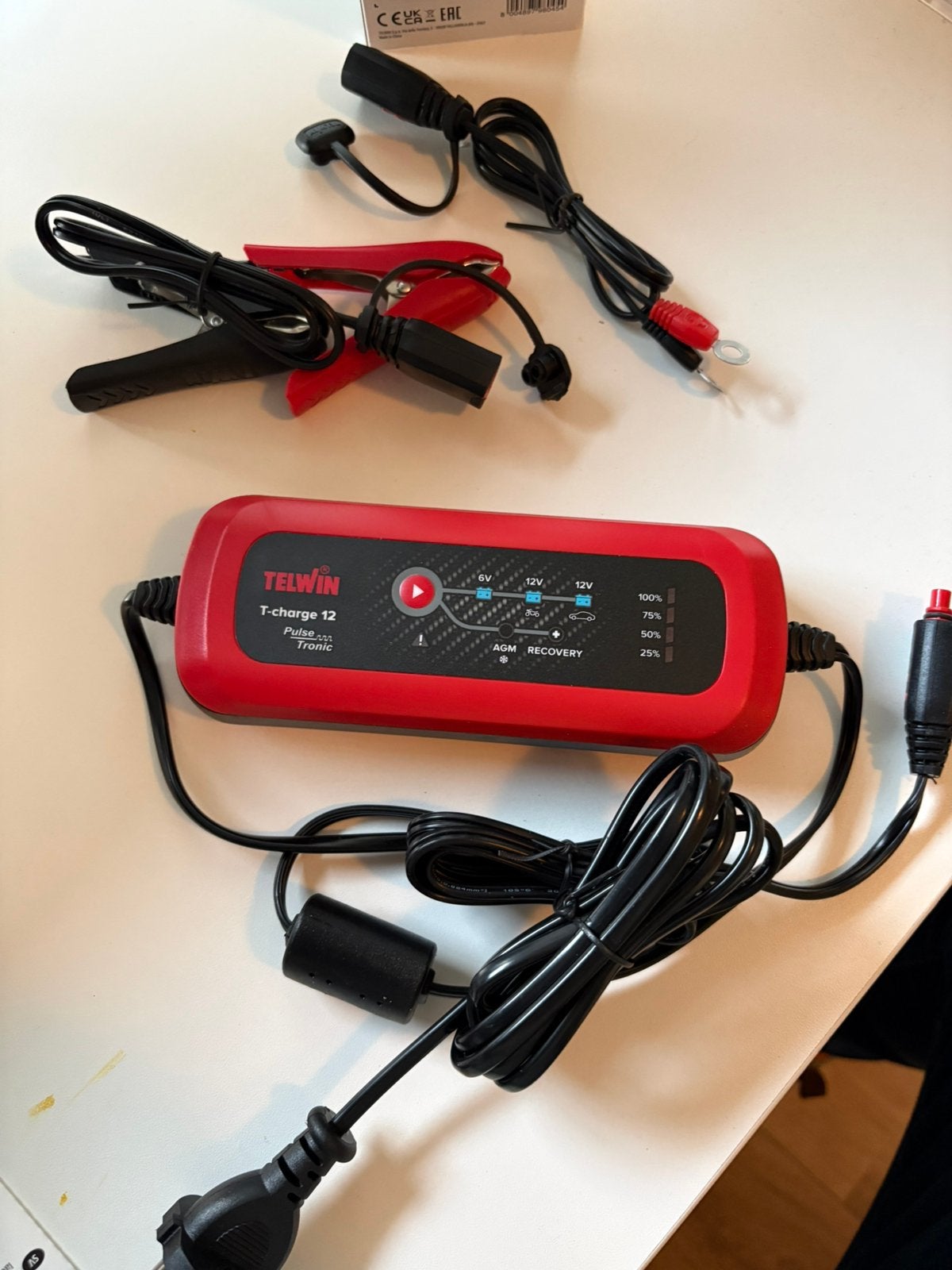 Telwin T-Charge 12 acculader, Nieuw