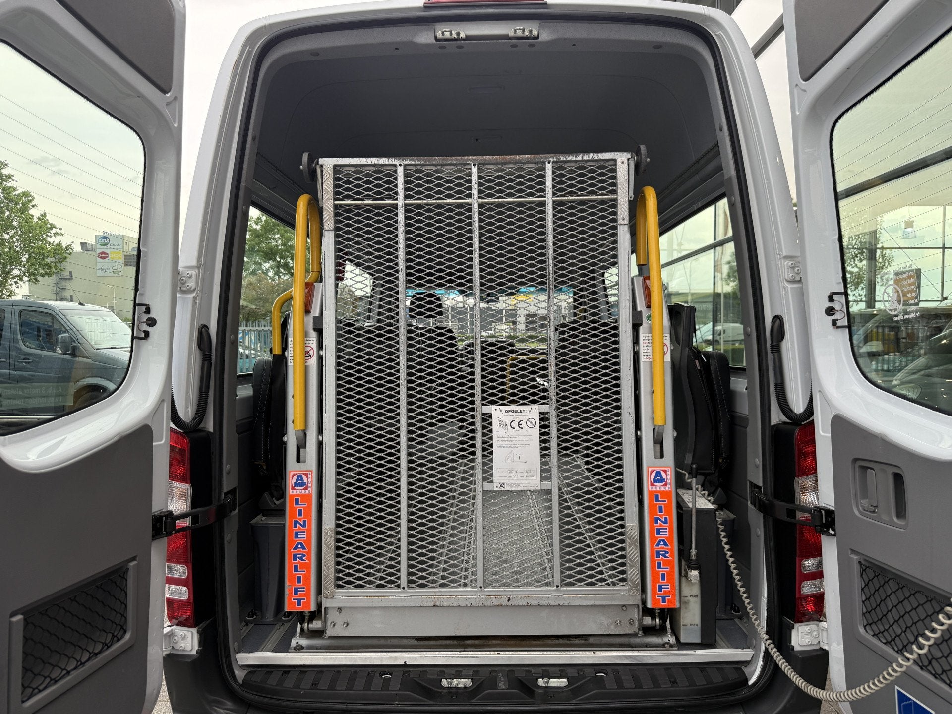 Mercedes-Benz Sprinter Rolstoelbus / Personenbus 314 2.2 CDI, 13 km/l, Gebruikt, 2000 kg, 7 stoelen