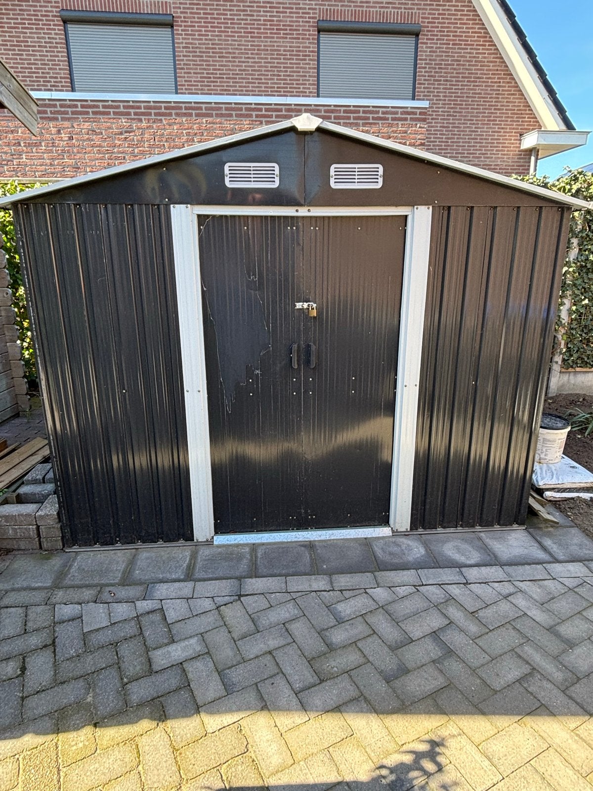 Verkocht !!  Metalen Tuinhuisje/Schuur, Ophalen, Zo goed als nieuw, Metaal, Overige typen