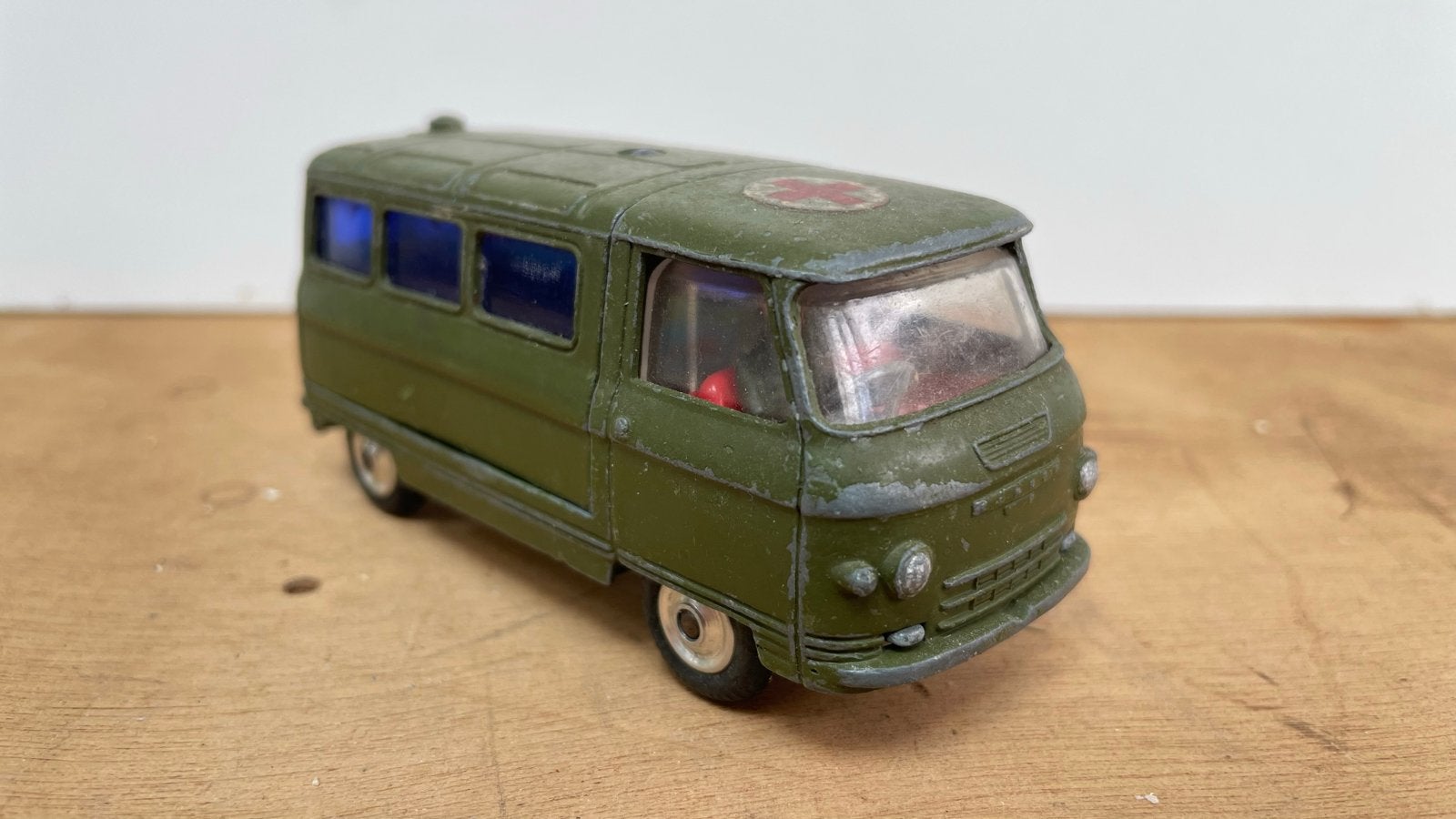 Vintage Leger Ambulance Speelgoedauto - Groen, Ophalen of Verzenden, Gebruikt