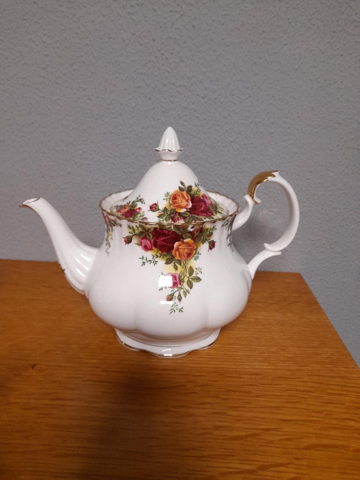 royal albert adv 99 grootste thee pot, Antiek en Kunst, Ophalen of Verzenden