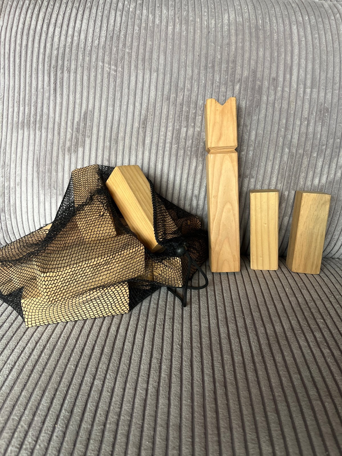 Houten kubb spel in meeneemnetje, Ophalen of Verzenden