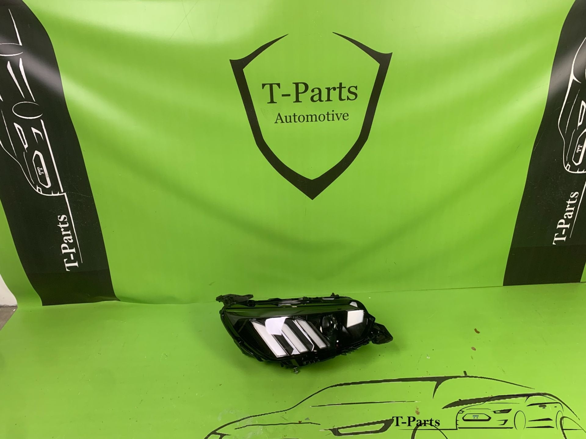 peugeot 208 koplamp rechts 1682772380 NIEUW