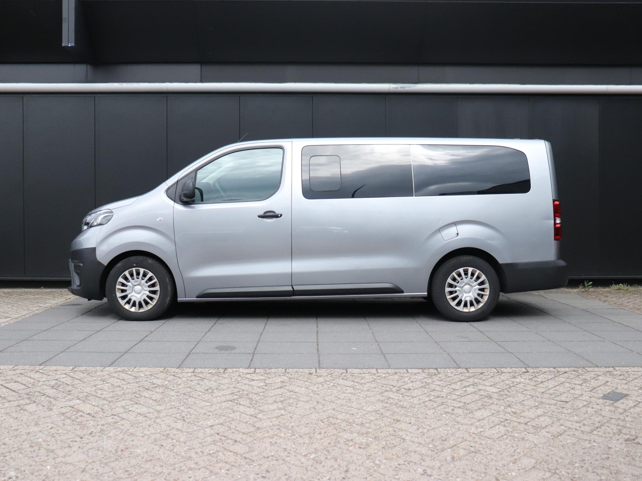 Toyota PROACE Shuttle 1.5 D-4D Cool Long | 9 PERS. | CRUISE, Voorwielaandrijving, Gebruikt, Euro 6, ProAce