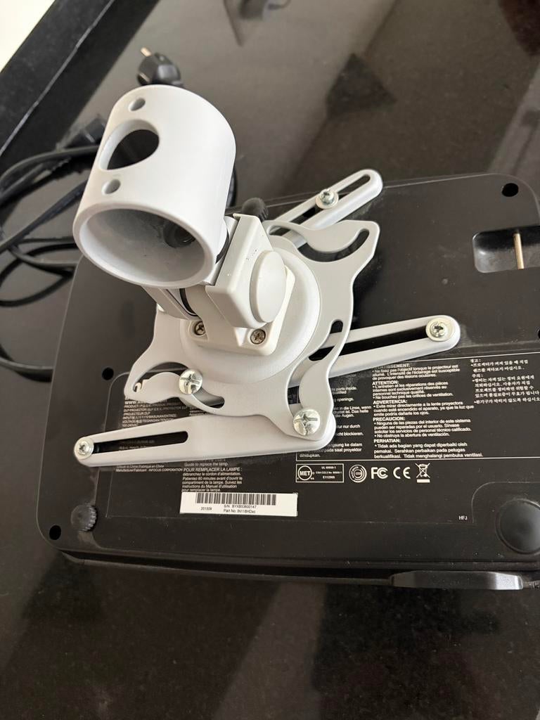 Infocus Beamer met afstandsbediening en ophangsysteem, Ophalen, Gebruikt, DLP