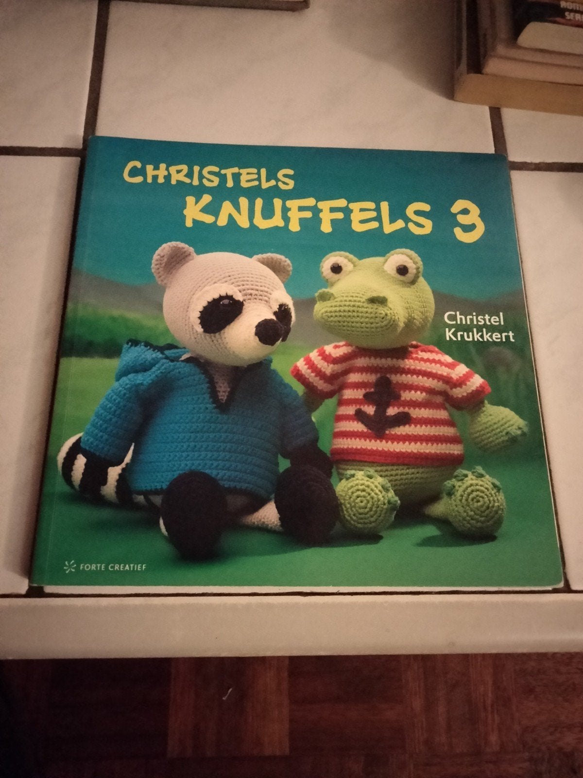 Christel Krukkert - Christels knuffels 3, Breien en Haken, Ophalen of Verzenden, Zo goed als nieuw, Christel Krukkert