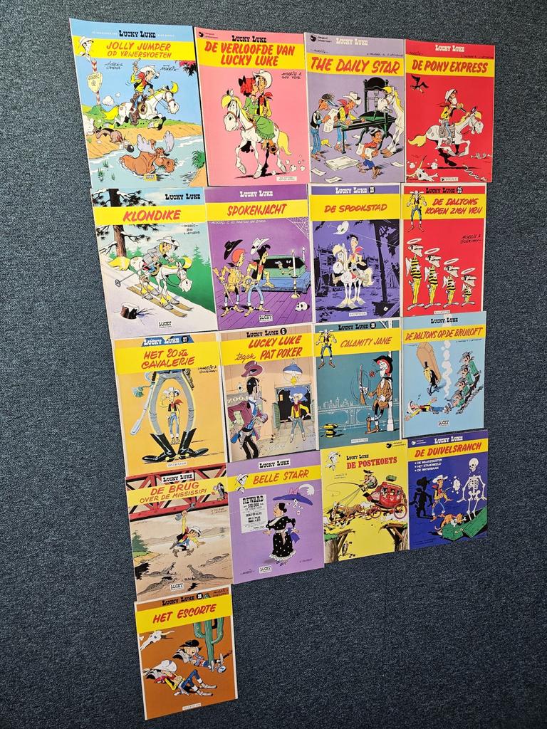 Lucky Luke Stripboeken Collectie (17 stuks), Meerdere stripboeken, Ophalen of Verzenden, Gelezen