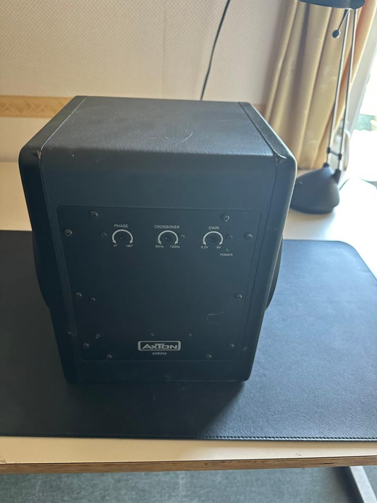 Axton axb20a autosubwoofer actief, Auto diversen, Autospeakers, Ophalen of Verzenden, Gebruikt