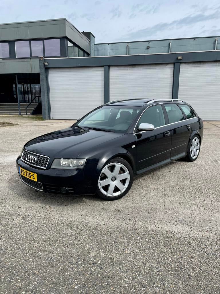 Audi S4 4.2 V8 2004 / HANDGESCHAKELD / PANO / NETJES!!!, Auto's, Audi, Euro 5, Zwart, Leder, Stationwagon
