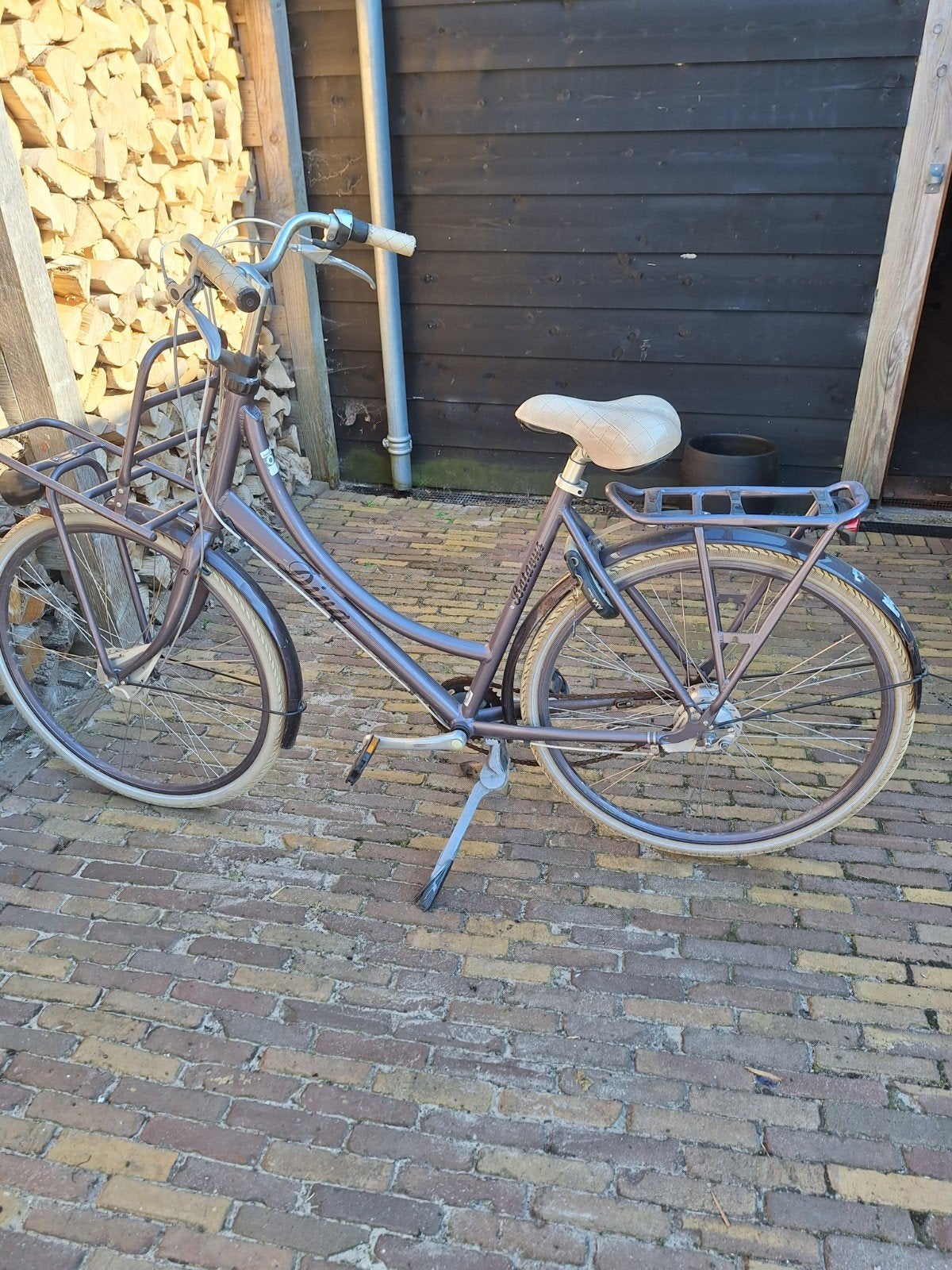 Batavus Diva Damesfiets - Comfortabel en Stijlvol, Ophalen, Versnellingen, Batavus, Trommelrem