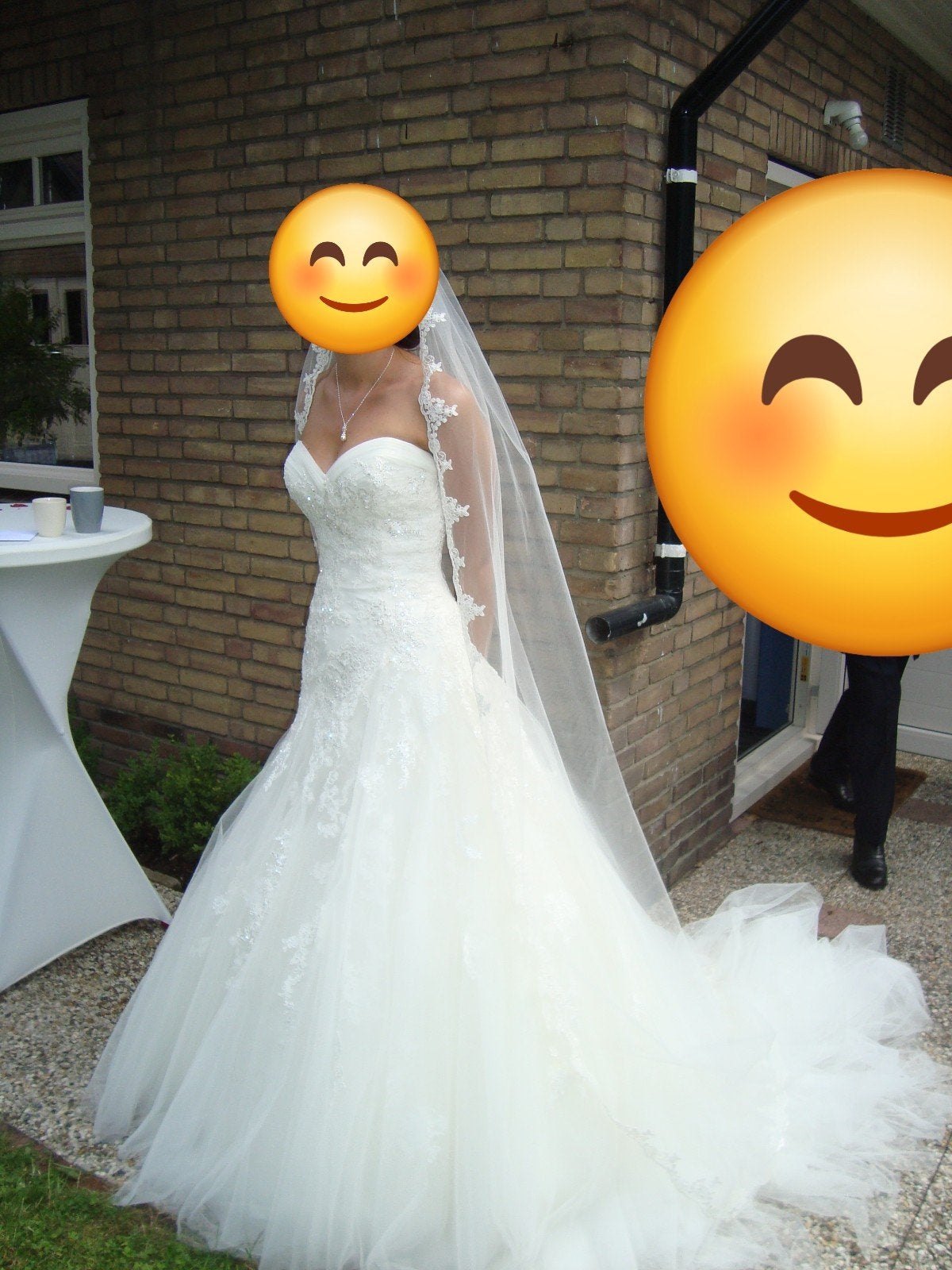 Trouwjurk Blue + hoepel + kanten sluier!, Ophalen, Zo goed als nieuw, Wit, Trouwjurk