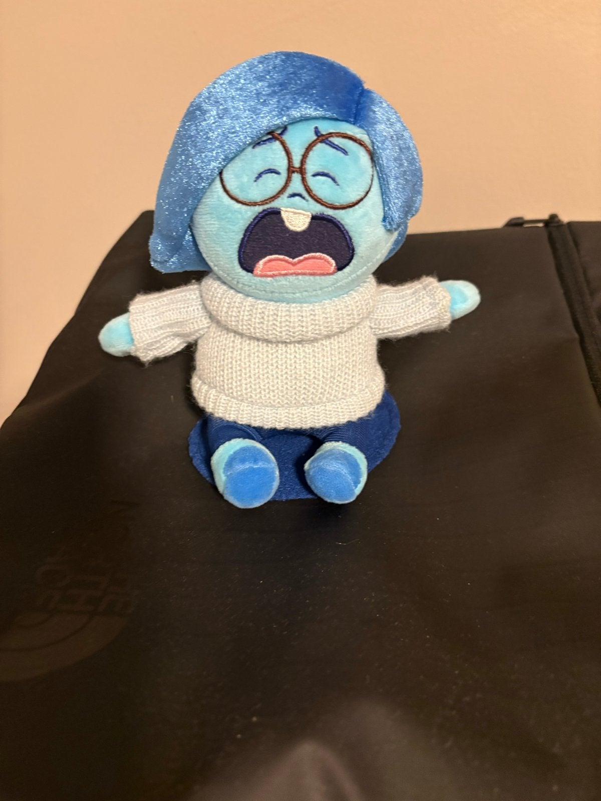 Disneyland Paris Schoudervriendje Sadness Inside Out, Disney, Overige typen, Blauw, Ophalen of Verzenden