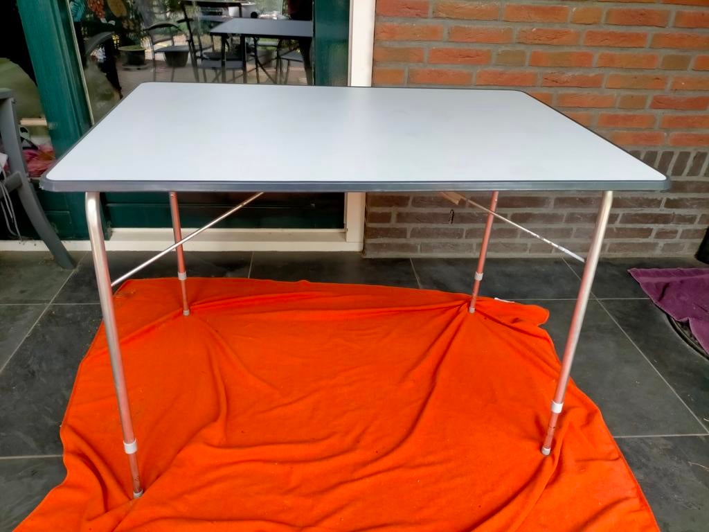 Vintage opvouwbare campingtafel 100 cm x 67 cm, Ophalen, Gebruikt, Campingtafel