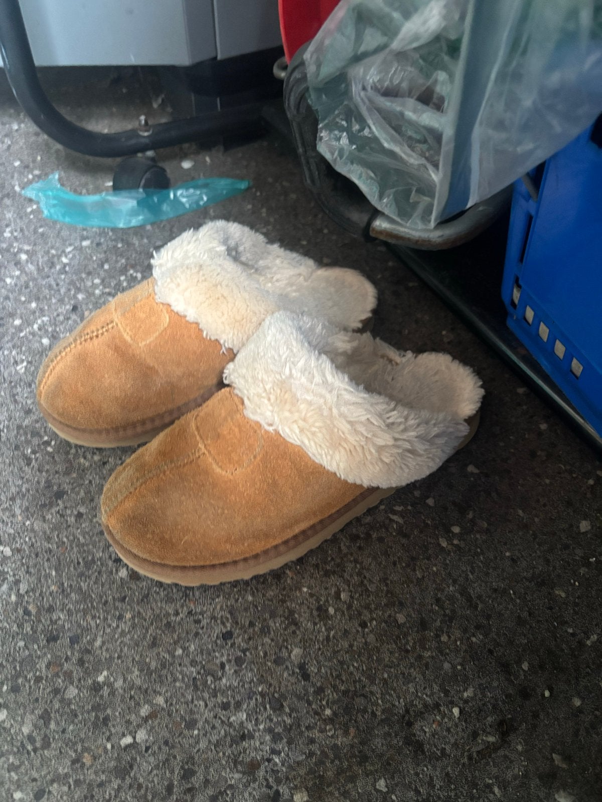 UGG pantoffels maat 38, Ophalen of Verzenden, Gedragen, Bruin, Pantoffels of Sloffen