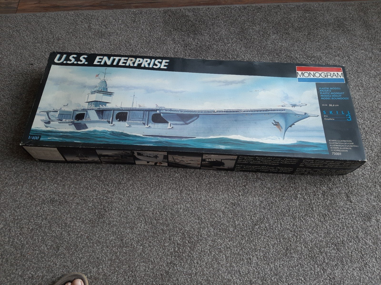 U.S.S. Enterprise (Monogram bouwdoos), Hobby en Vrije tijd, Modelbouw | Boten en Schepen, Ophalen of Verzenden, Zo goed als nieuw