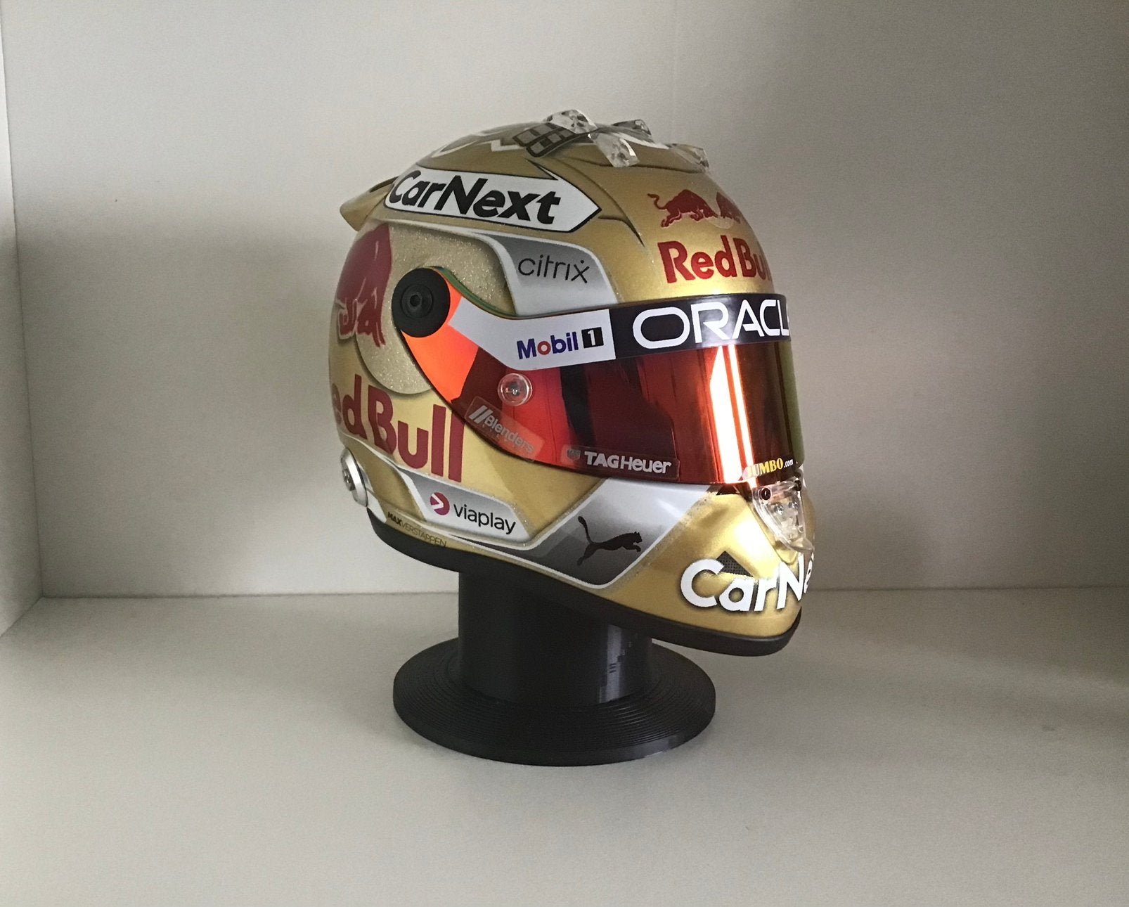 Standaard voor 1/2 Helm, Verzamelen, Automerken, Motoren en Formule 1, Ophalen of Verzenden, Zo goed als nieuw, Auto's