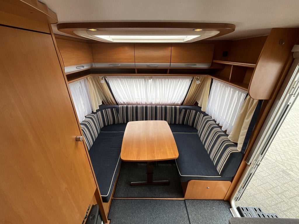 Dethleffs Camper Lifestyle 510 V ENKELE BEDDEN-LUIFEL, Caravans en Kamperen, Caravans, Schokbreker, Rondzit, Bedrijf, Dethleffs