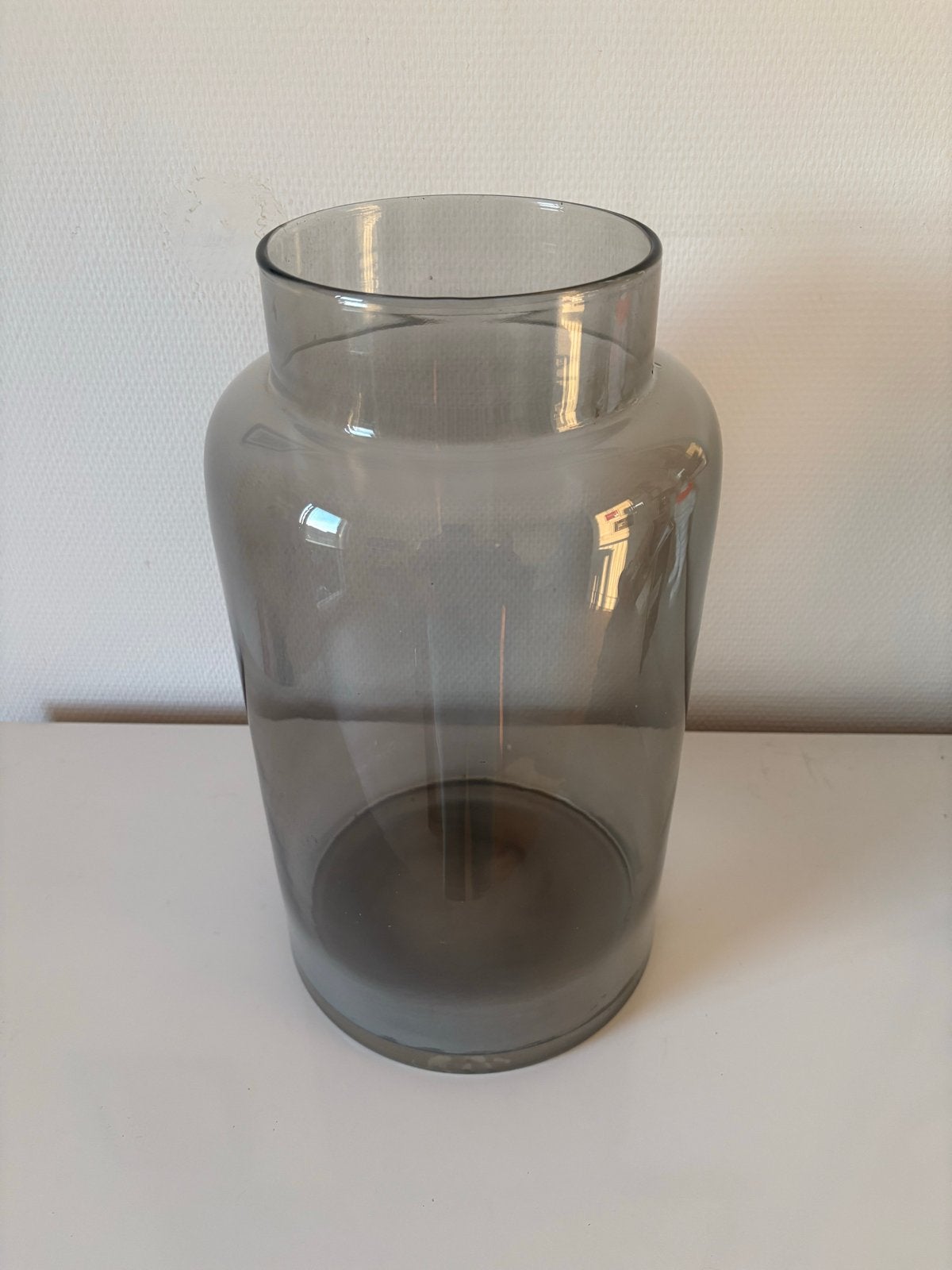 Grote glazen vaas smokey grey, Ophalen
