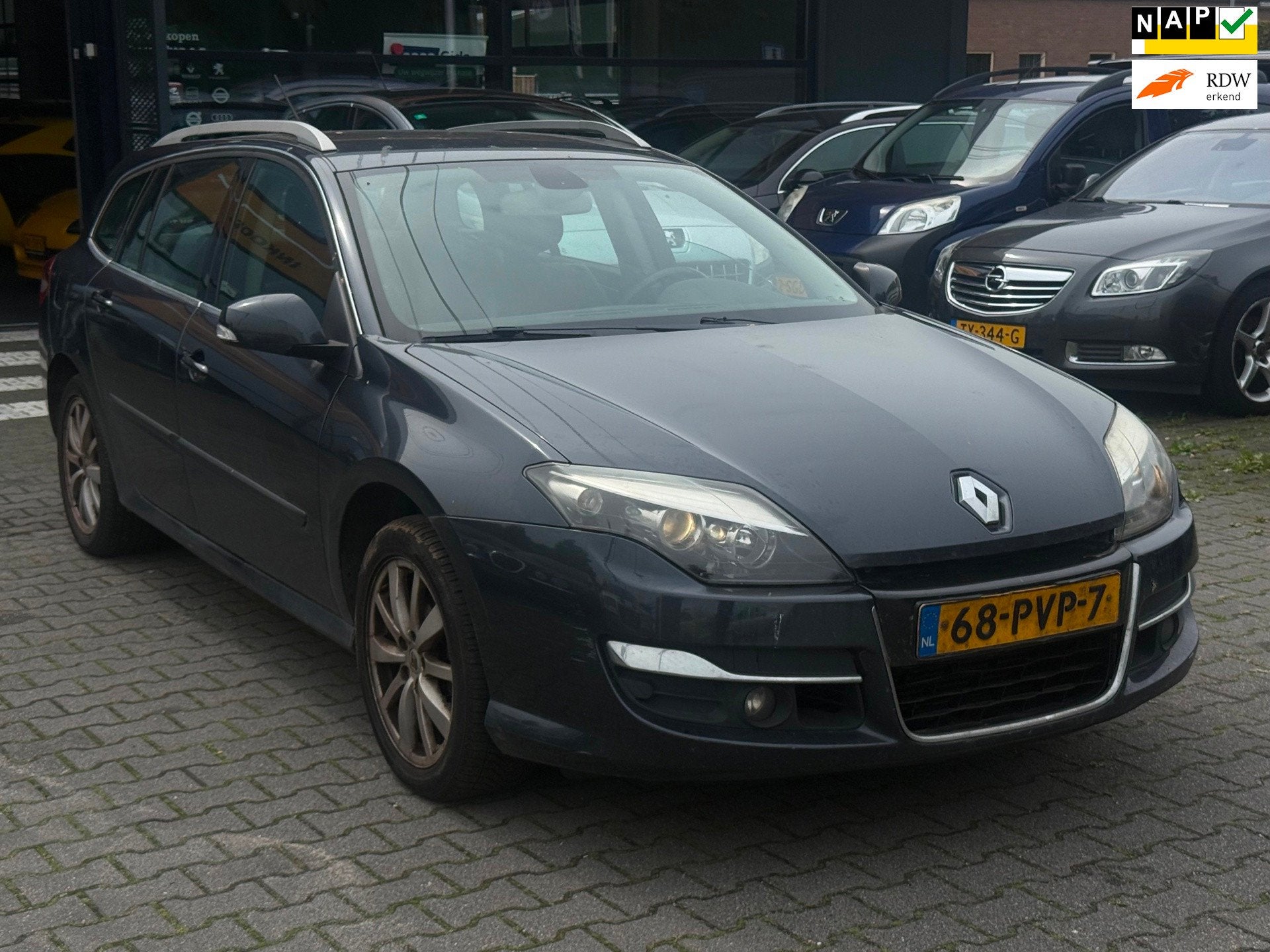 Renault Laguna Estate 1.5 dCi Dynamique RIJDT PERFECT/2EIGEN, Auto's, Voorwielaandrijving, Gebruikt, 4 cilinders, Leder en Stof