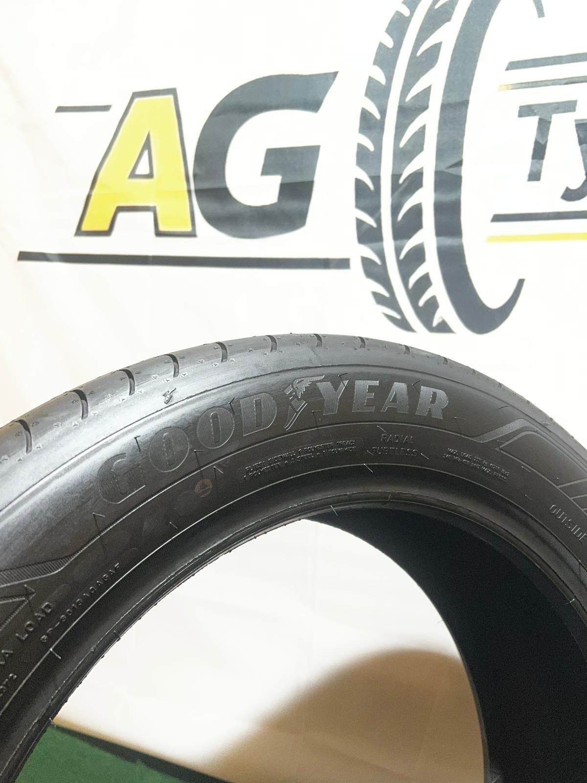 4x 215 55 R18 99V Goodyear Efficientgrip Performance 2, 18 inch, Nieuw, Ophalen of Verzenden, Band(en)