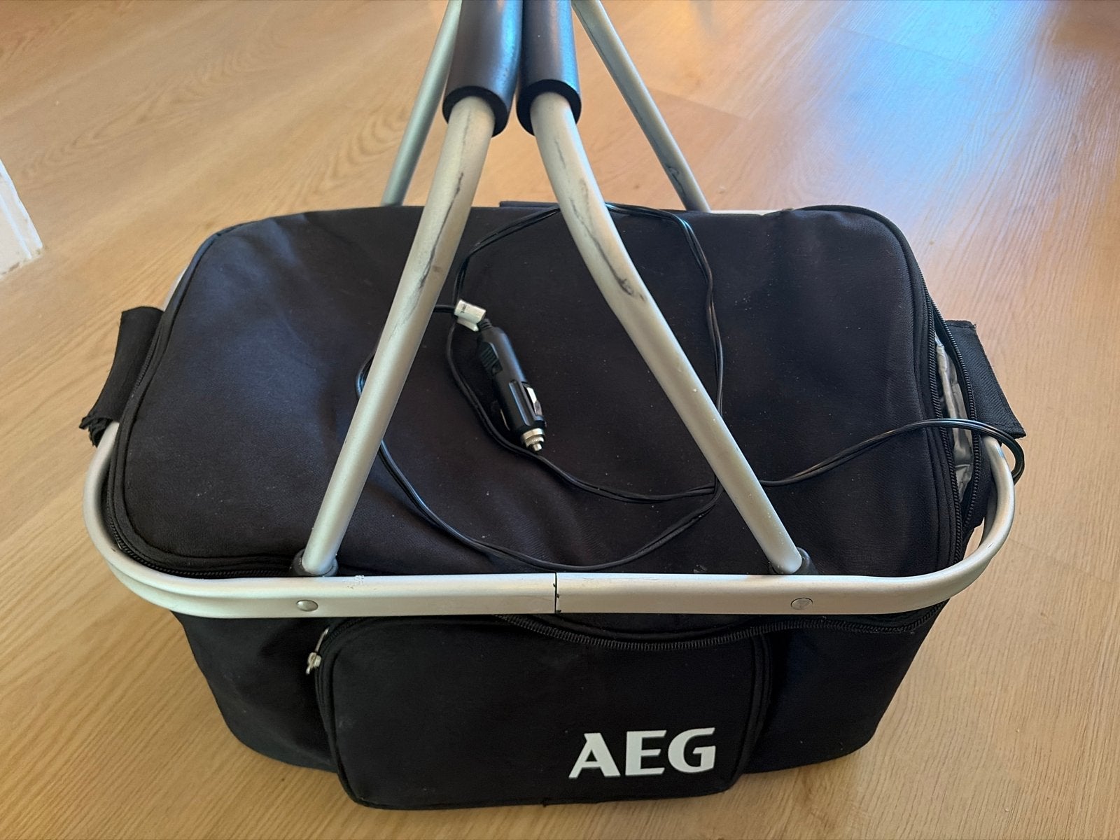 AEG Elektrische Koeltas KS 26 - Ideaal voor onderweg, Caravans en Kamperen, Ophalen of Verzenden, Gebruikt, Koeltas, Elektrisch