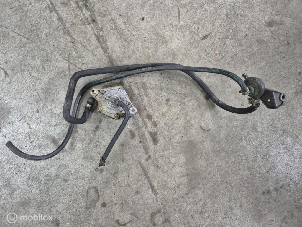 Benzinepomp pomp vacuumklep Monster 600 750 900, Motoren, Gebruikt, Factorystore.service@ducati.com, Ophalen of Verzenden, Via Antonio Cavalieri Ducati, 74/5, 74/6, 40132 Bologna BO