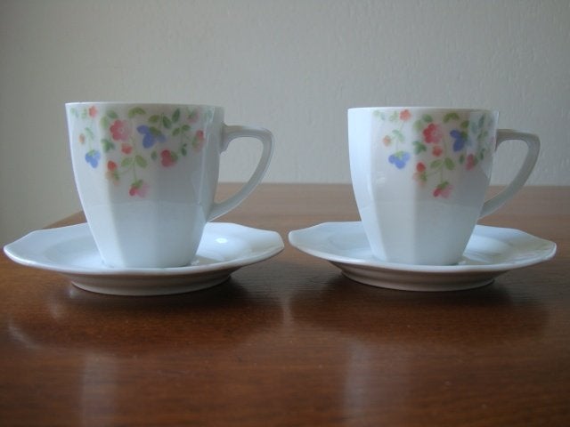 2 Kop en Schotels "Graf von Henneberg" Nieuw, Nieuw, Ophalen of Verzenden, Overige stijlen, Kop(pen) en/of Schotel(s)