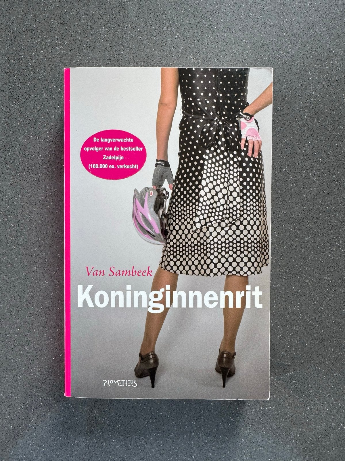 Koninginnenrit - Van Sambeek (Boek), Ophalen of Verzenden, Gelezen, Nederland