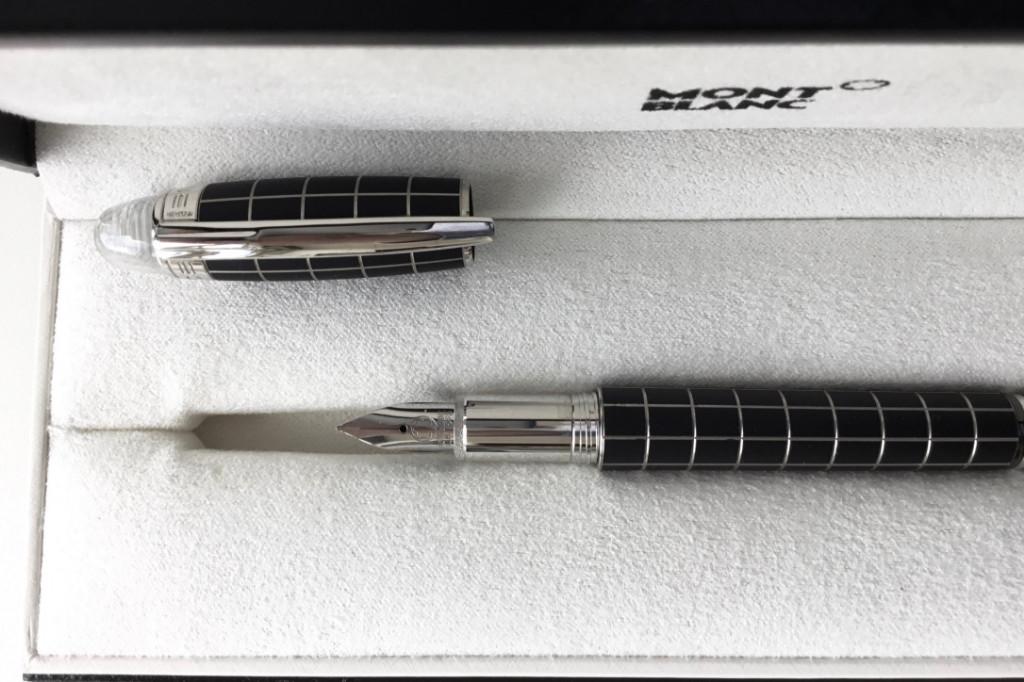 Montblanc Starwalker Grey Rubber Vulpen (M en B), Ophalen of Verzenden, Gebruikt, Vulpen, Mont Blanc