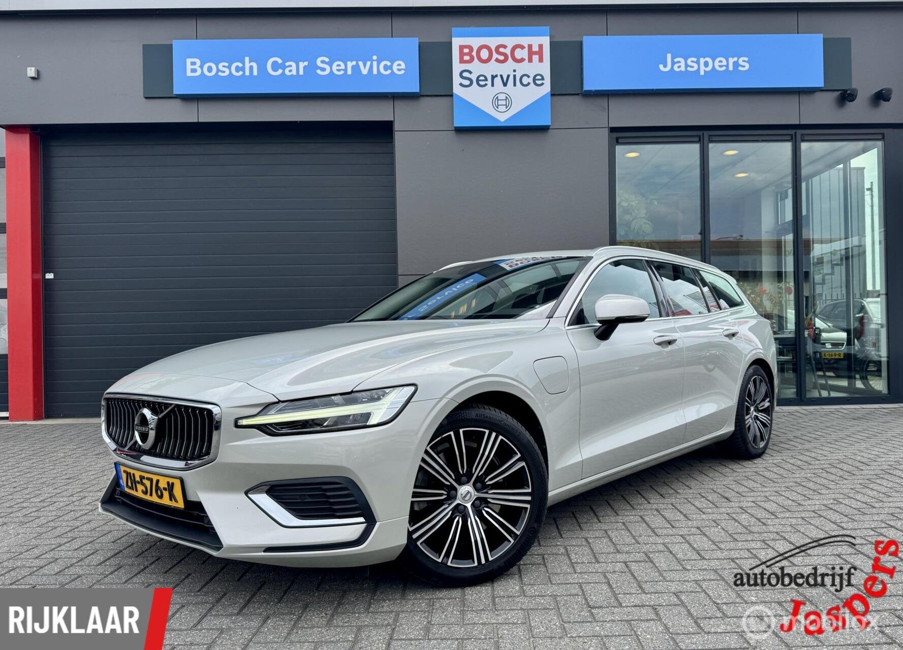 Volvo V60 2.0 T8 Twin Engine AWD Inscription, Auto's, Volvo, Automaat, 12 maanden, Gebruikt, Euro 6