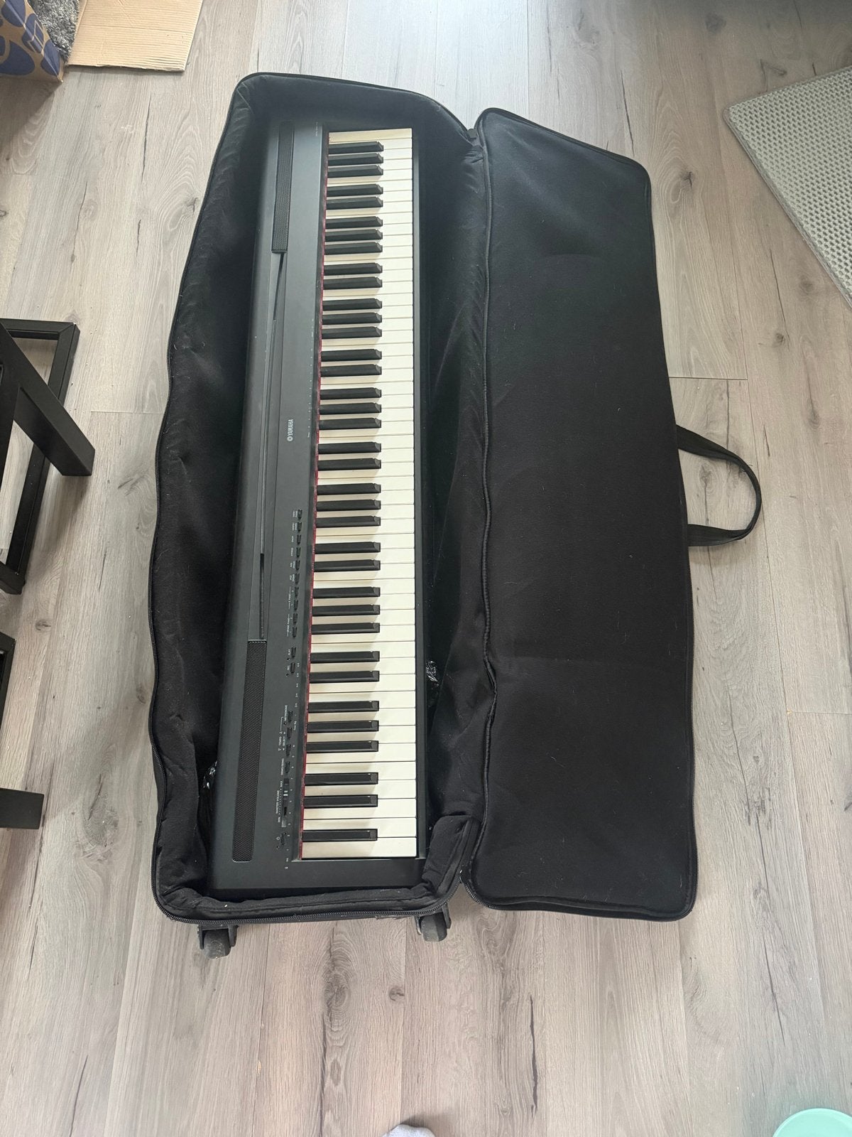 Yamaha P-95 digitale piano in prima staat, Muziek en Instrumenten, Piano's, Ophalen, Gebruikt, Zwart