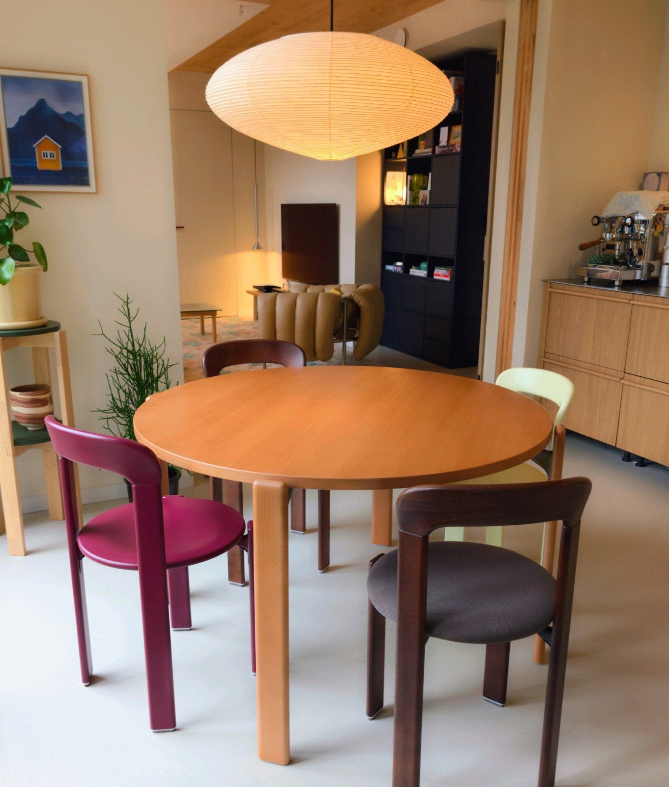 HAY Rey eettafel – Bruno Rey – beukenfineer, Rond, Zo goed als nieuw, Vier personen, Ophalen