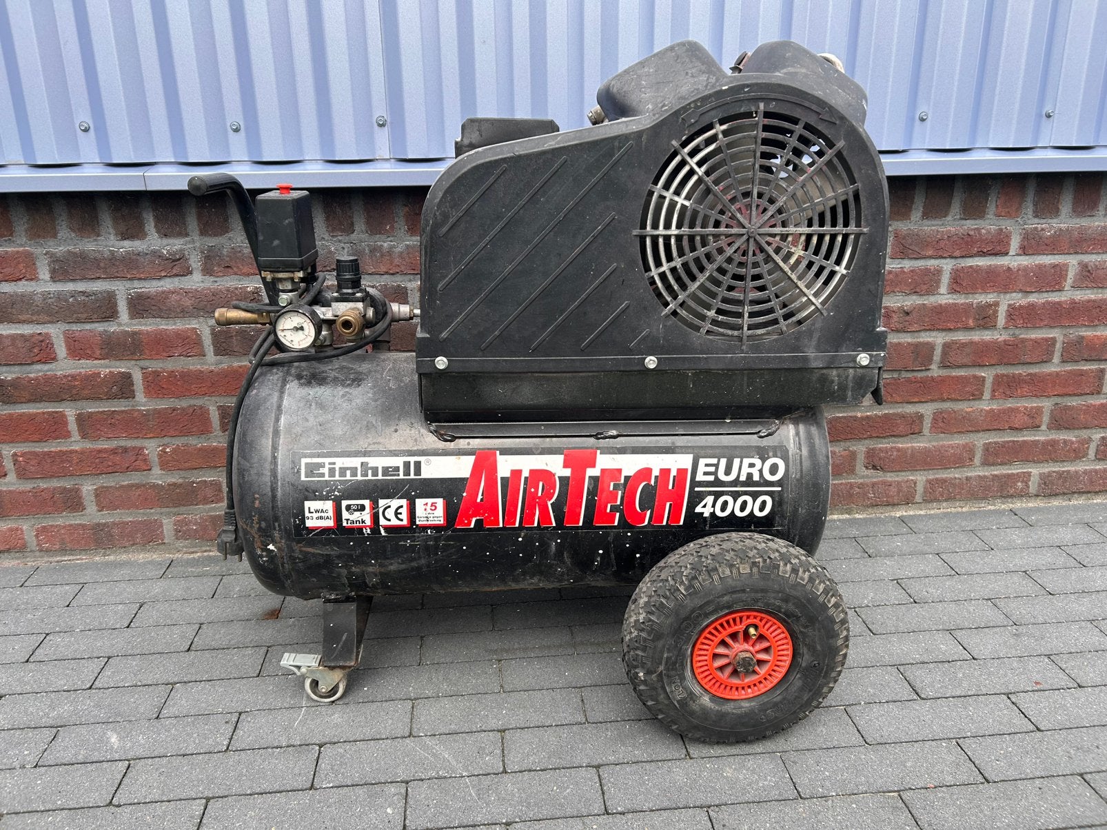 Compressor einhell 50l 2 cilinder, Ophalen, Gebruikt, 25 tot 100 liter, Minder dan 6 bar