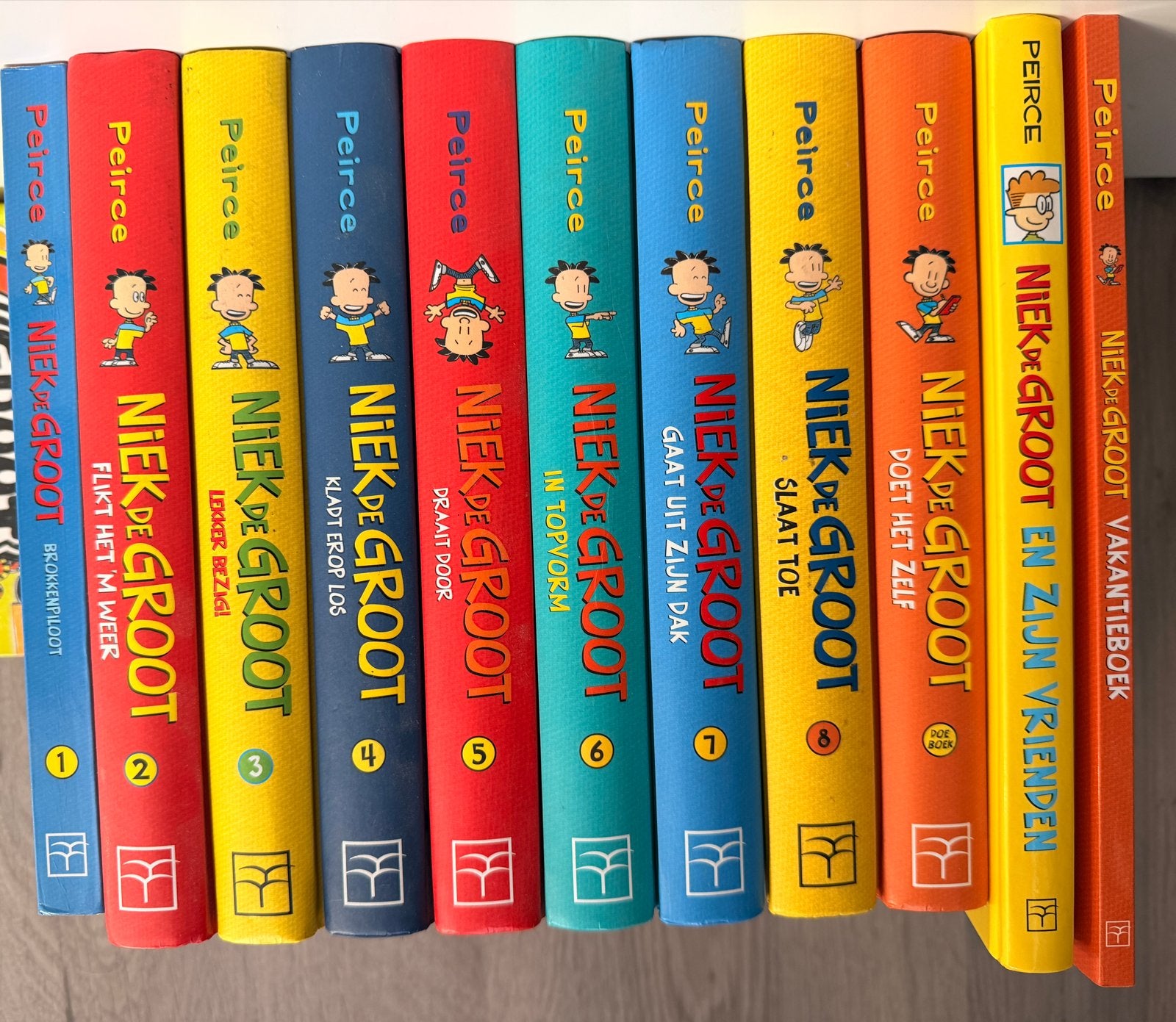 Niek de Groot 11 boeken, Complete serie of reeks, Ophalen of Verzenden, Gelezen