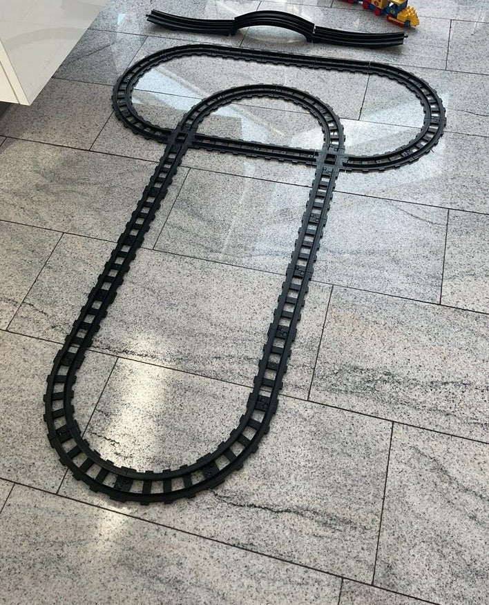 Lego Duplo trein rails met 2 kruispunten en viaduct, Ophalen, Zo goed als nieuw, Duplo