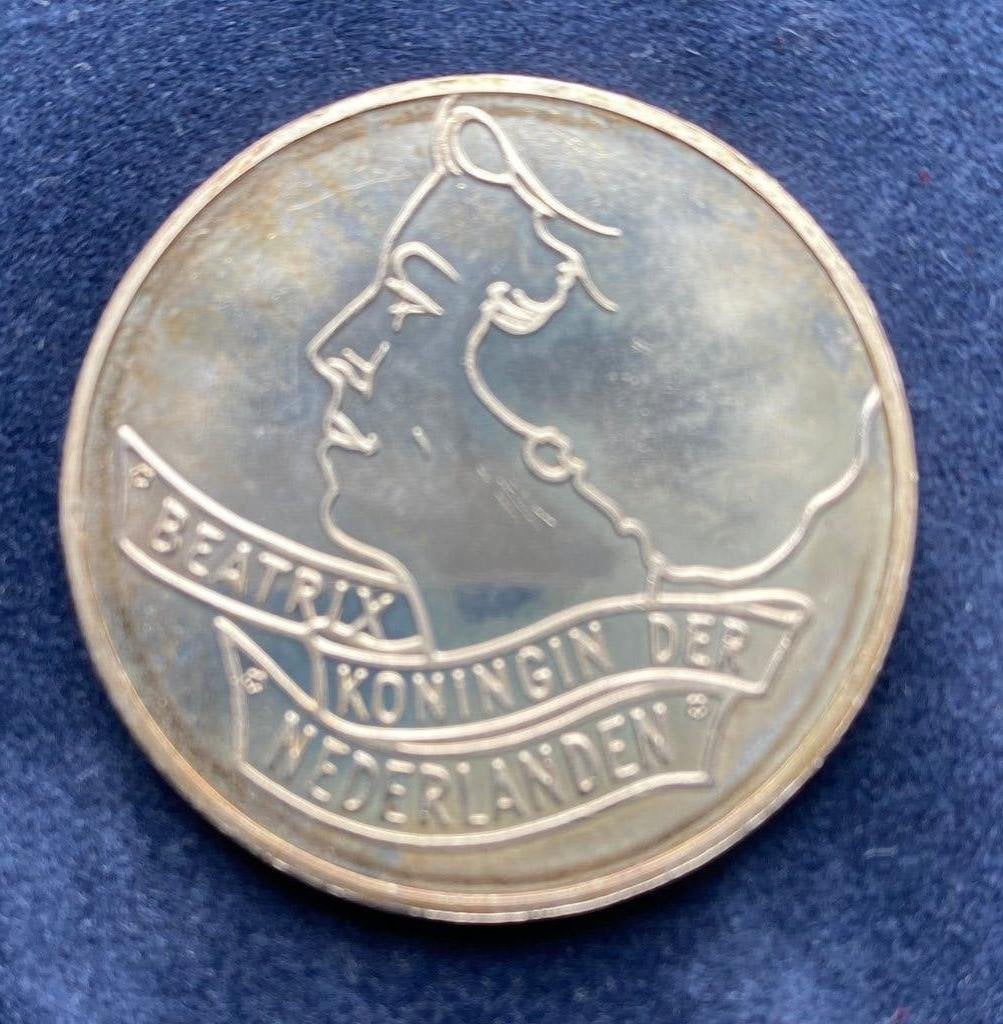 Set van 5 verschillende zilveren 50 Gulden munten (Beatrix), Postzegels en Munten, Munten | Nederland, Setje, Koningin Beatrix