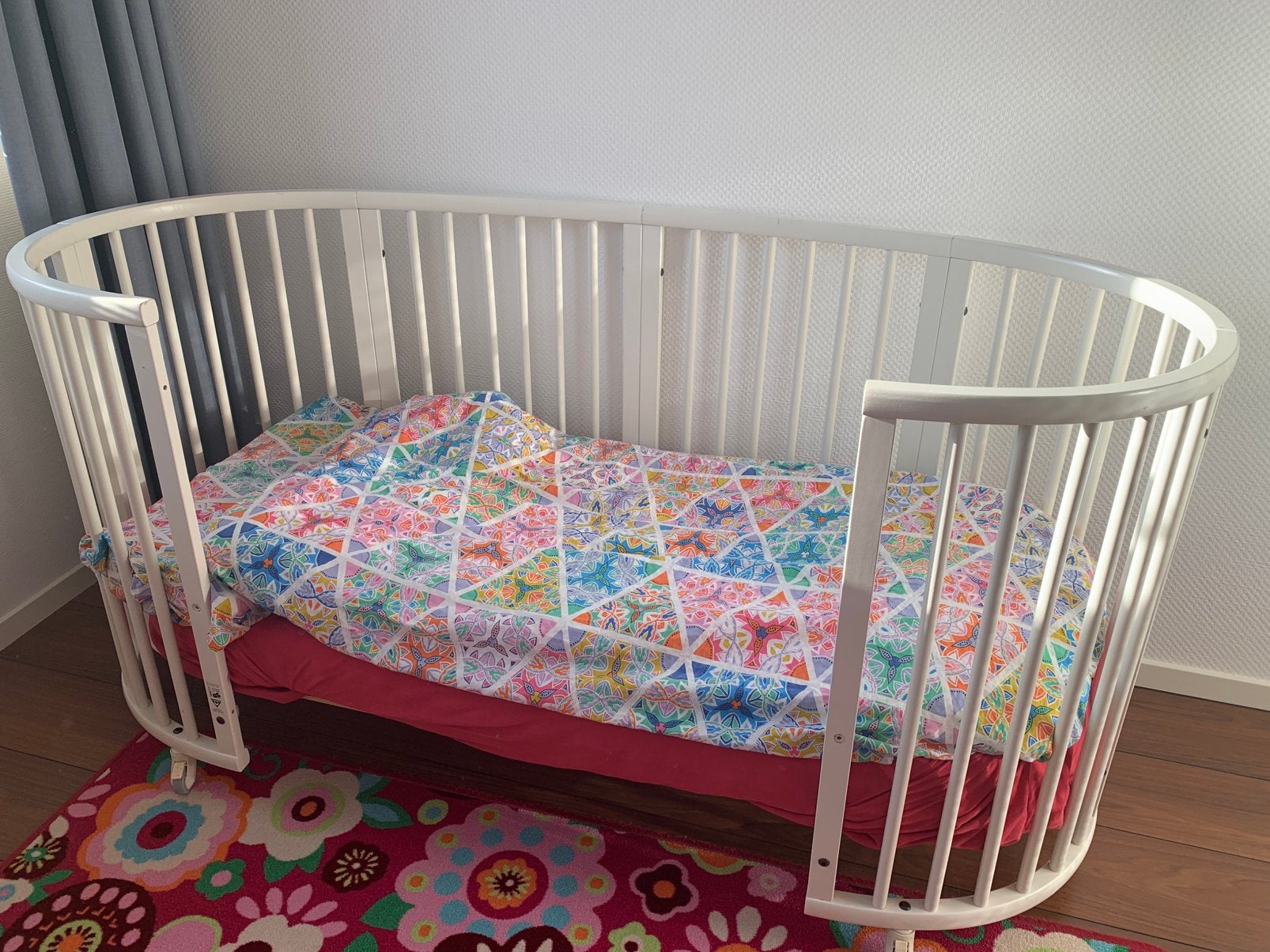 Stokke speeli meegroei kinderbed, Ophalen, Gebruikt, 70 tot 85 cm, Lattenbodem