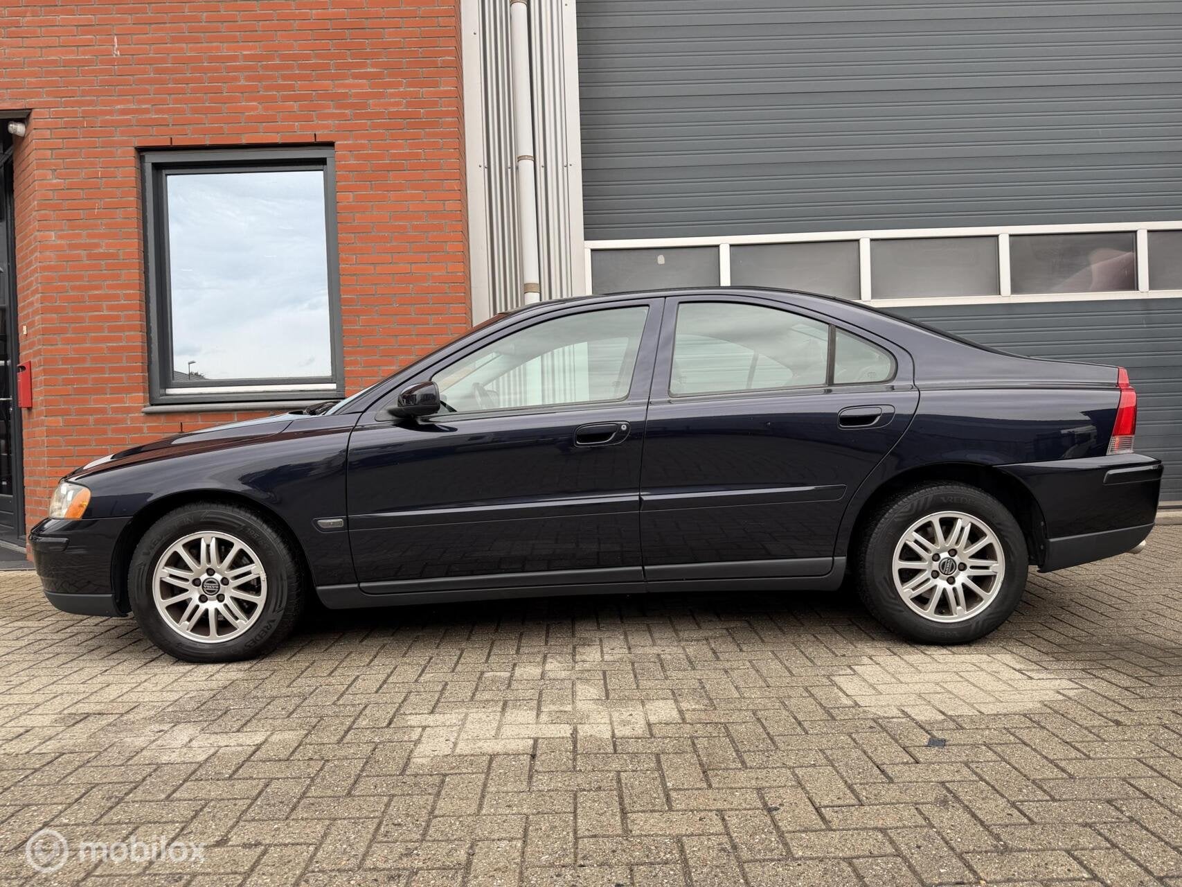 Volvo S60 2.4 Automaat Edition - face-lift -, Auto's, Zwart, Blauw, S60, 2435 cc